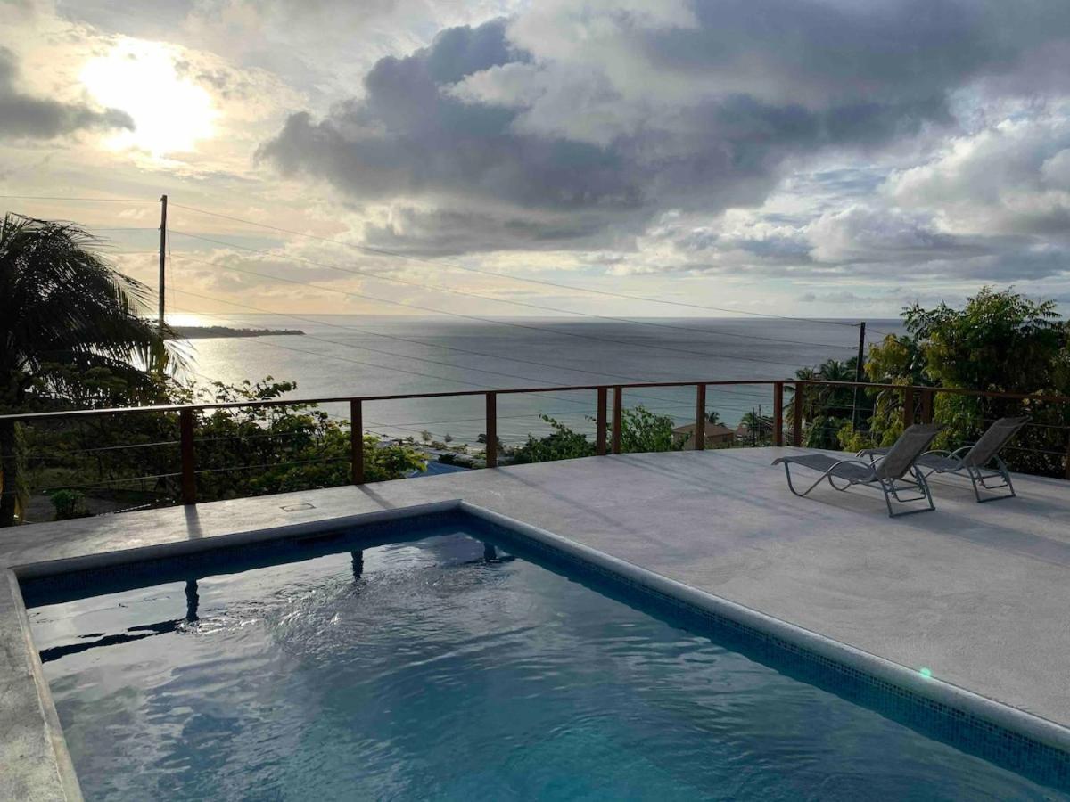 Villa Beau Soleil 3 Bedroom, Ocean View Home Belmont Bagian luar foto